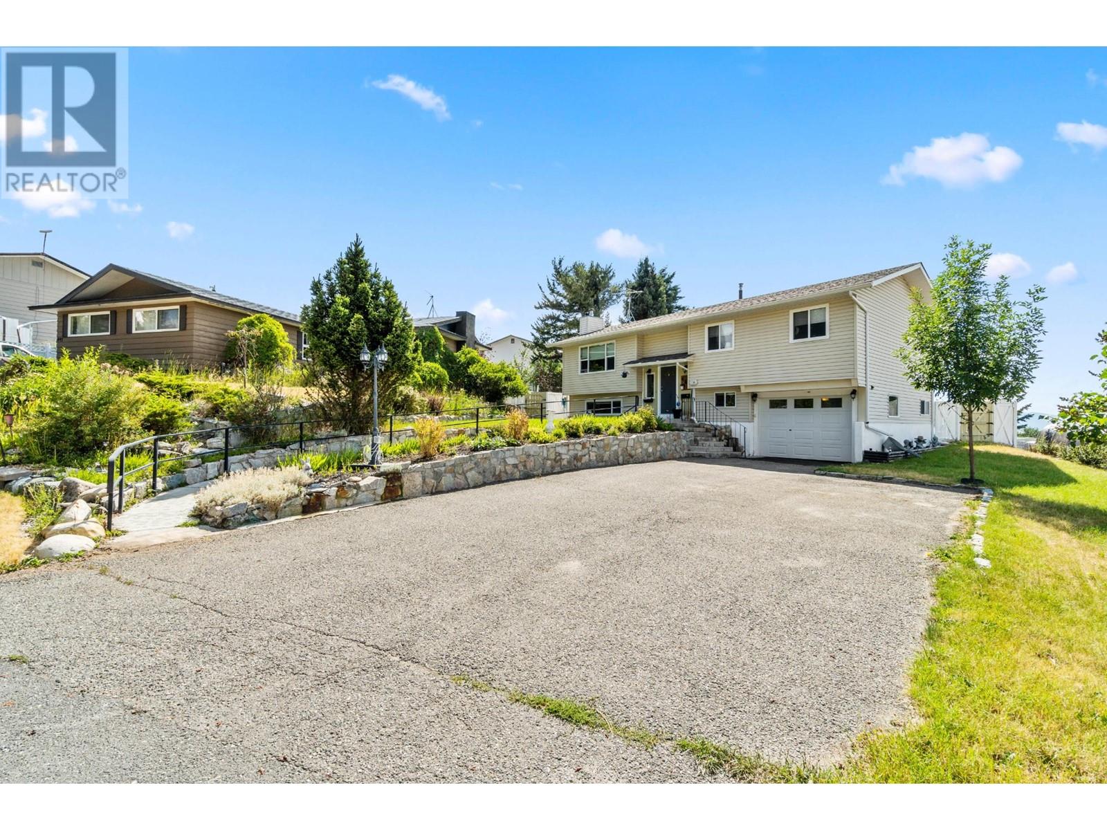 443 Opal Drive, Logan Lake, British Columbia  V0K 1W0 - Photo 2 - 180332