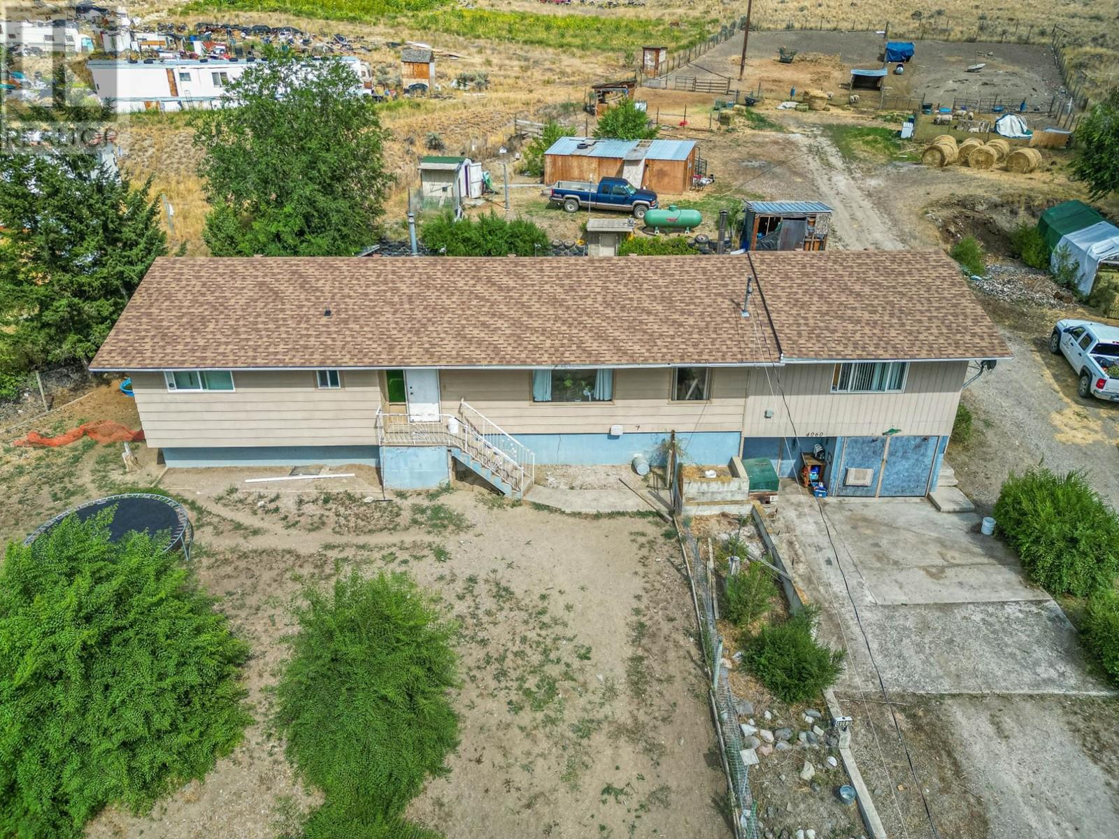 4060 HILLS FRONTAGE RD, cache creek, British Columbia