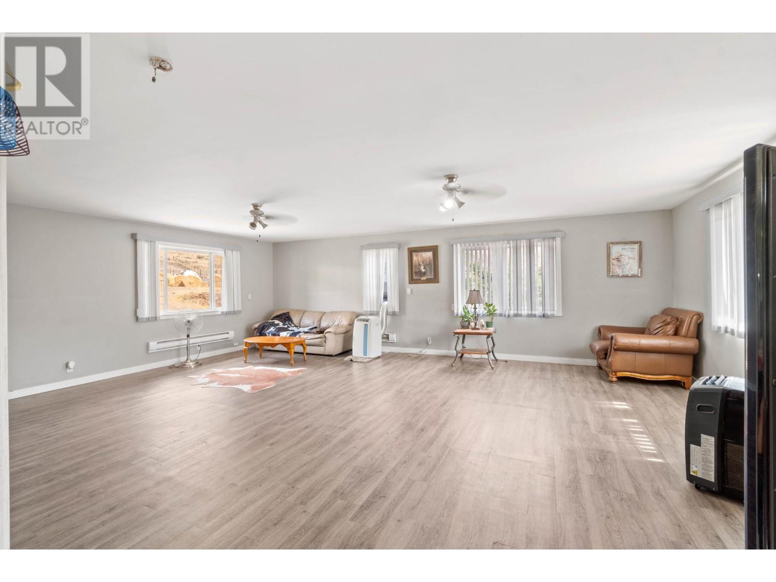 4060 Hills Frontage Rd, Cache Creek, British Columbia  V0K 1H1 - Photo 12 - 180333