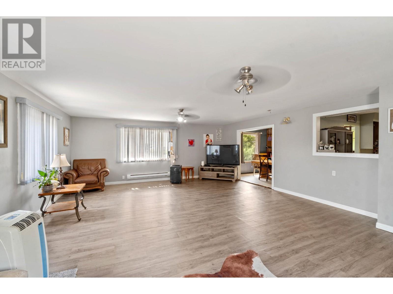 4060 Hills Frontage Rd, Cache Creek, British Columbia  V0K 1H1 - Photo 13 - 180333