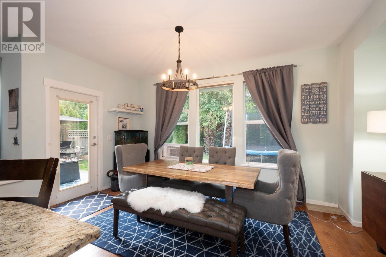 99 Maple Drive, Port Moody, British Columbia  V3H 2Y2 - Photo 5 - R2914344