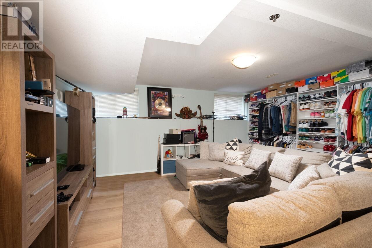 99 Maple Drive, Port Moody, British Columbia  V3H 2Y2 - Photo 18 - R2914344
