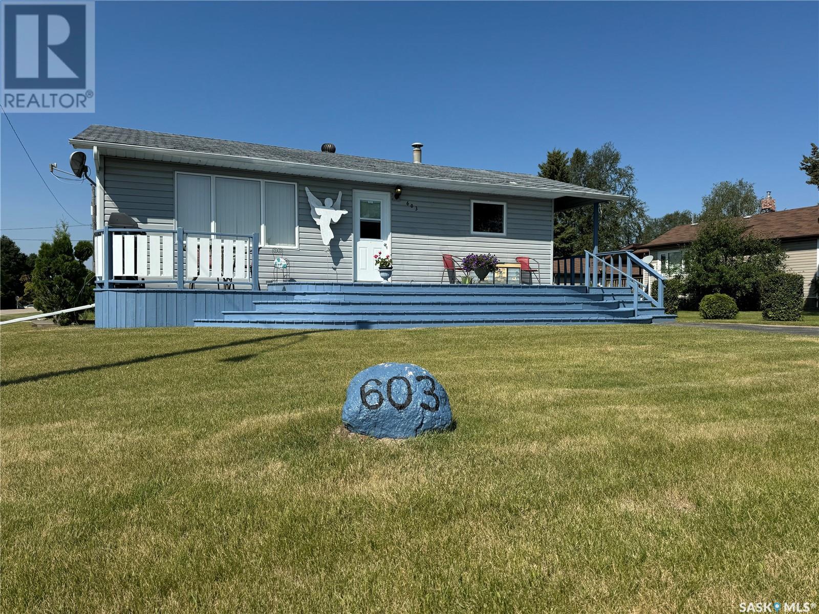 Property at 603 2nd STREET NE image 1