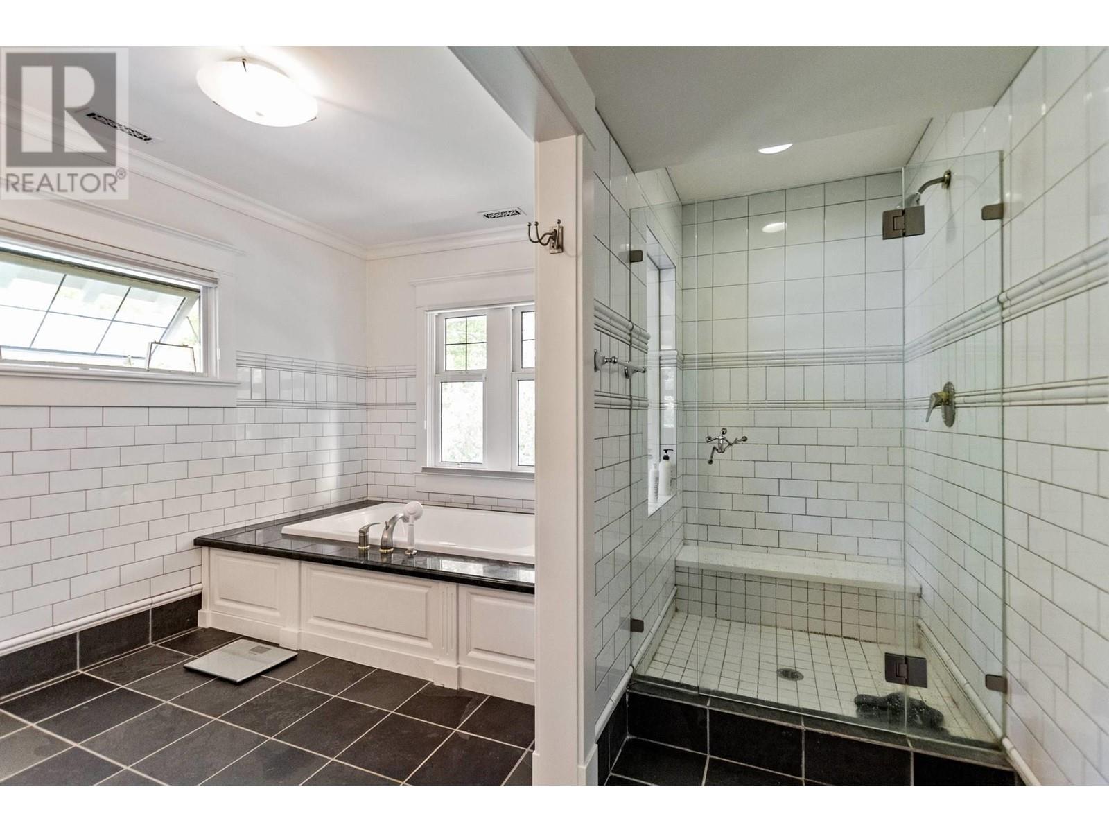 Listing Picture 19 of 36 : 3835 SELKIRK STREET, Vancouver / 溫哥華 - 魯藝地產 Yvonne Lu Group - MLS Medallion Club Member