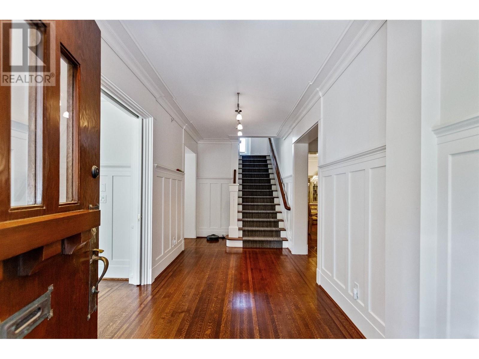 Listing Picture 14 of 36 : 3835 SELKIRK STREET, Vancouver / 溫哥華 - 魯藝地產 Yvonne Lu Group - MLS Medallion Club Member