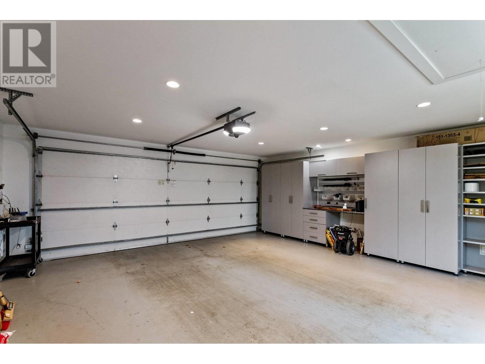 Listing Picture 30 of 36 : 3835 SELKIRK STREET, Vancouver / 溫哥華 - 魯藝地產 Yvonne Lu Group - MLS Medallion Club Member