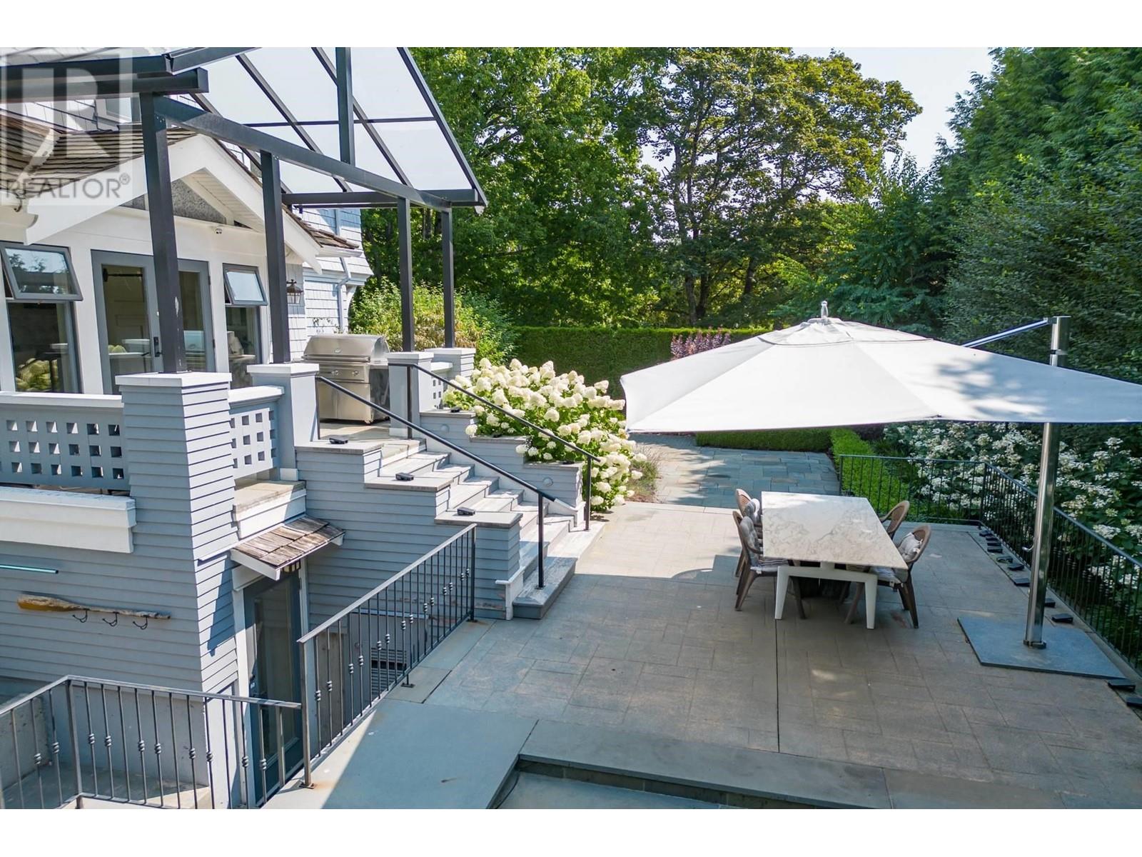 Listing Picture 31 of 36 : 3835 SELKIRK STREET, Vancouver / 溫哥華 - 魯藝地產 Yvonne Lu Group - MLS Medallion Club Member