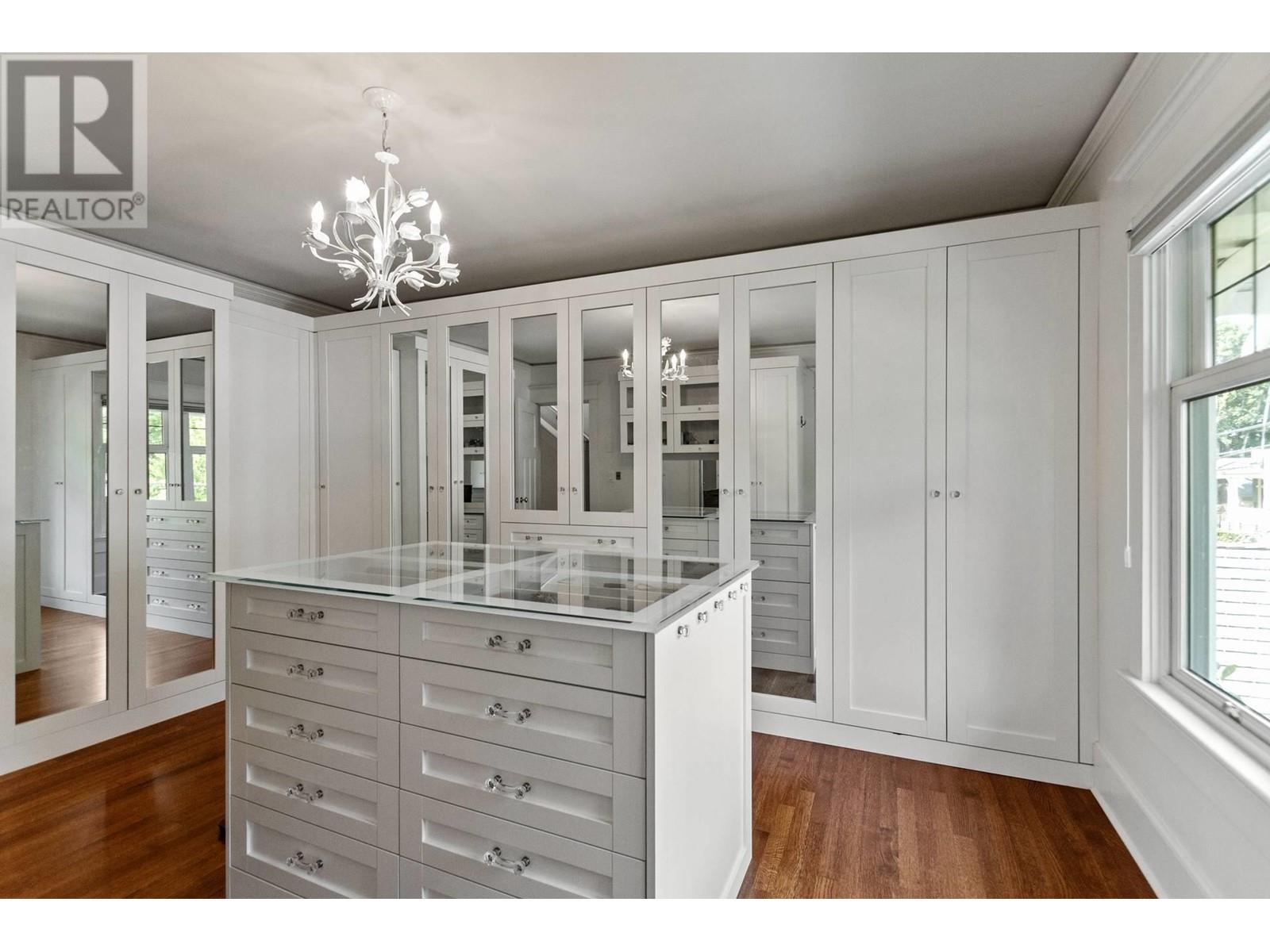 Listing Picture 21 of 36 : 3835 SELKIRK STREET, Vancouver / 溫哥華 - 魯藝地產 Yvonne Lu Group - MLS Medallion Club Member