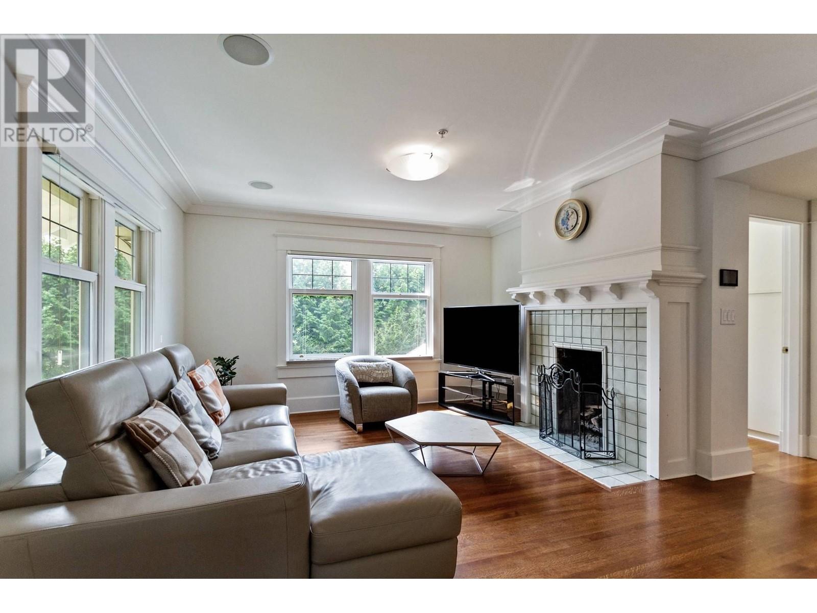 Listing Picture 18 of 36 : 3835 SELKIRK STREET, Vancouver / 溫哥華 - 魯藝地產 Yvonne Lu Group - MLS Medallion Club Member