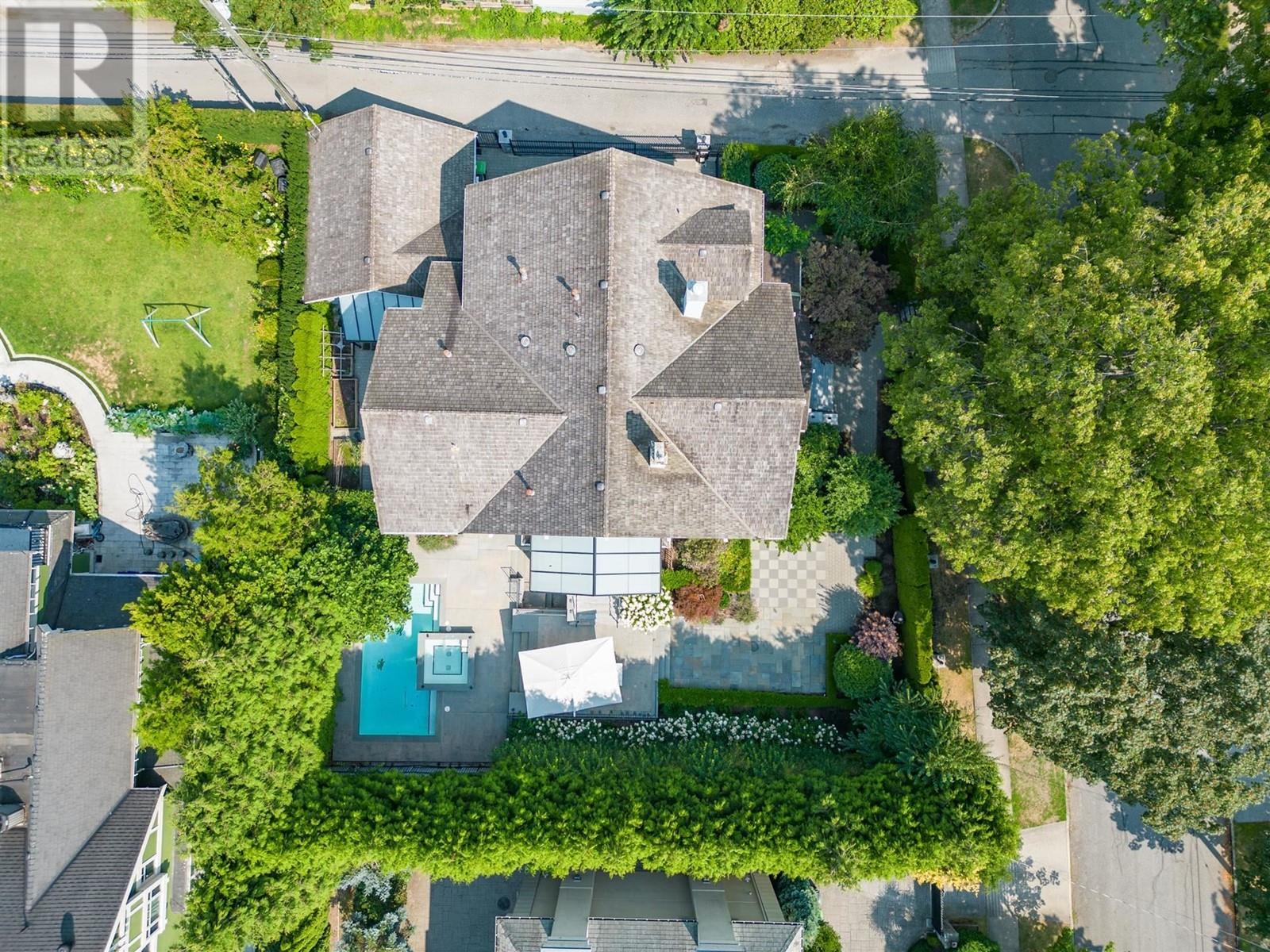 Listing Picture 35 of 36 : 3835 SELKIRK STREET, Vancouver / 溫哥華 - 魯藝地產 Yvonne Lu Group - MLS Medallion Club Member