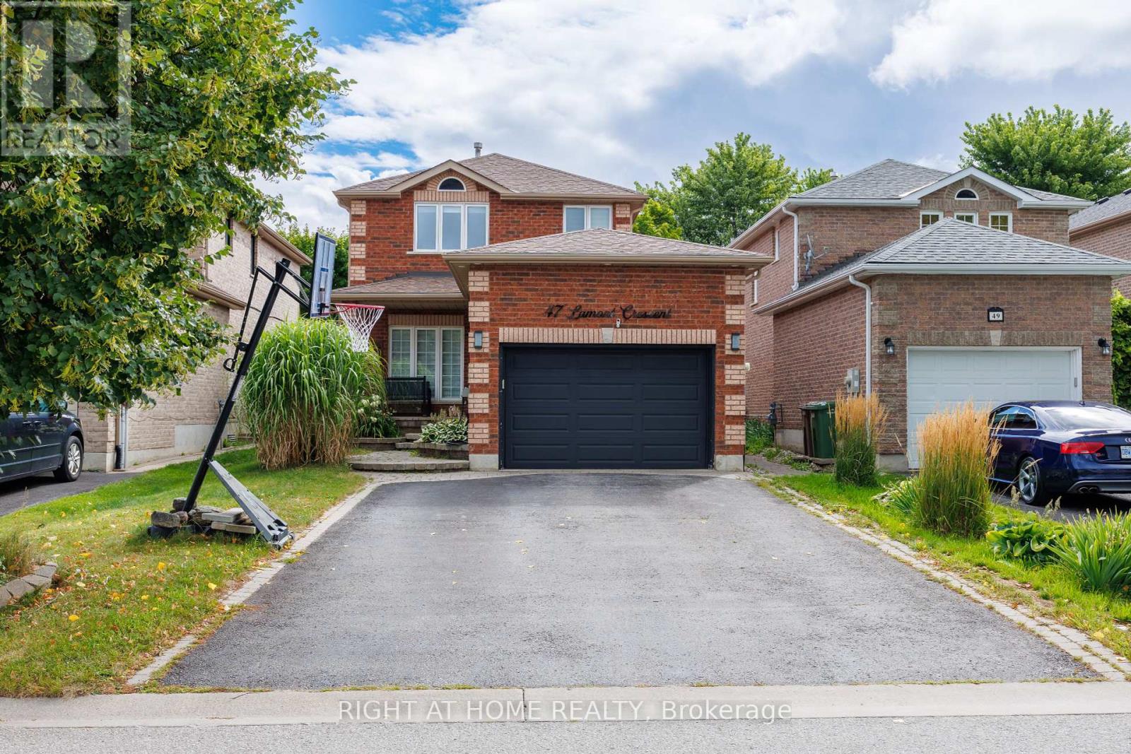 47 Lamont Crescent, Barrie (Ardagh), Ontario  L4N 2H3 - Photo 1 - S9252562