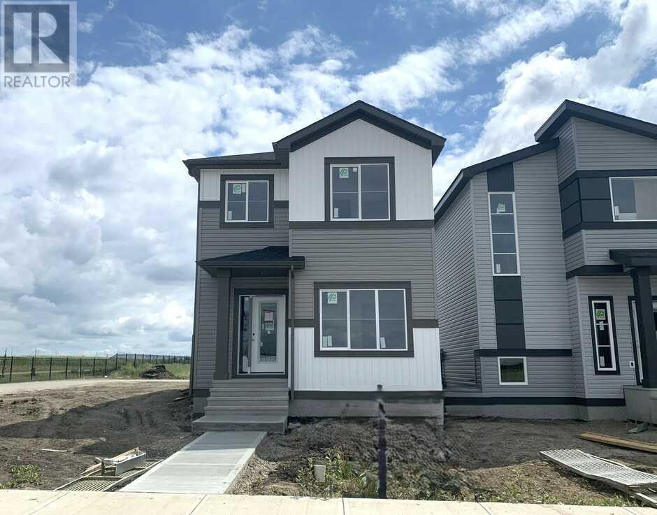 3 Lake Street, Rural Red Deer County, Alberta  T4E 3C9 - Photo 1 - A2157326