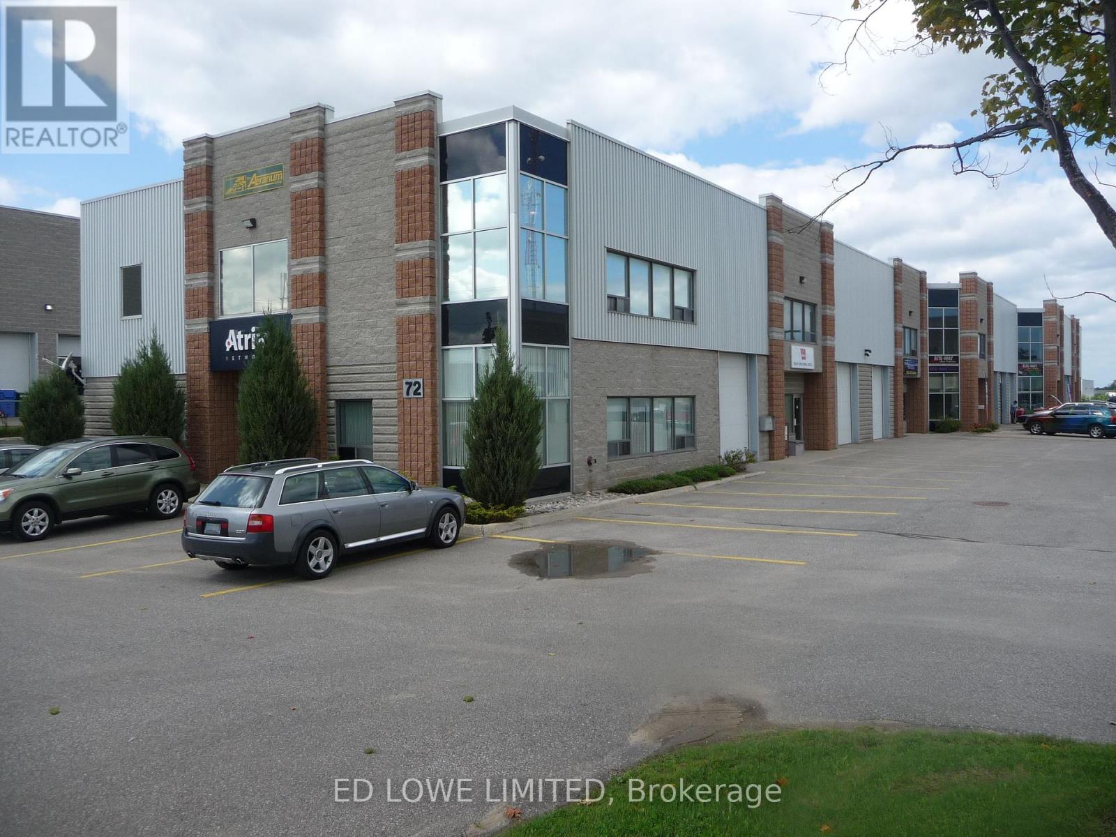 2 - 72 Churchill Drive, Barrie, Ontario  L4N 8Z5 - Photo 1 - S9252660