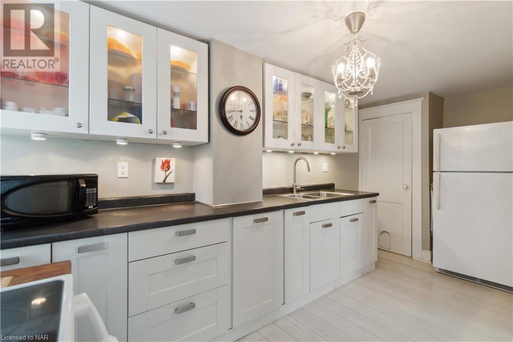 18 Rose Street, St. Catharines, Ontario  L2S 2W7 - Photo 10 - 40633145