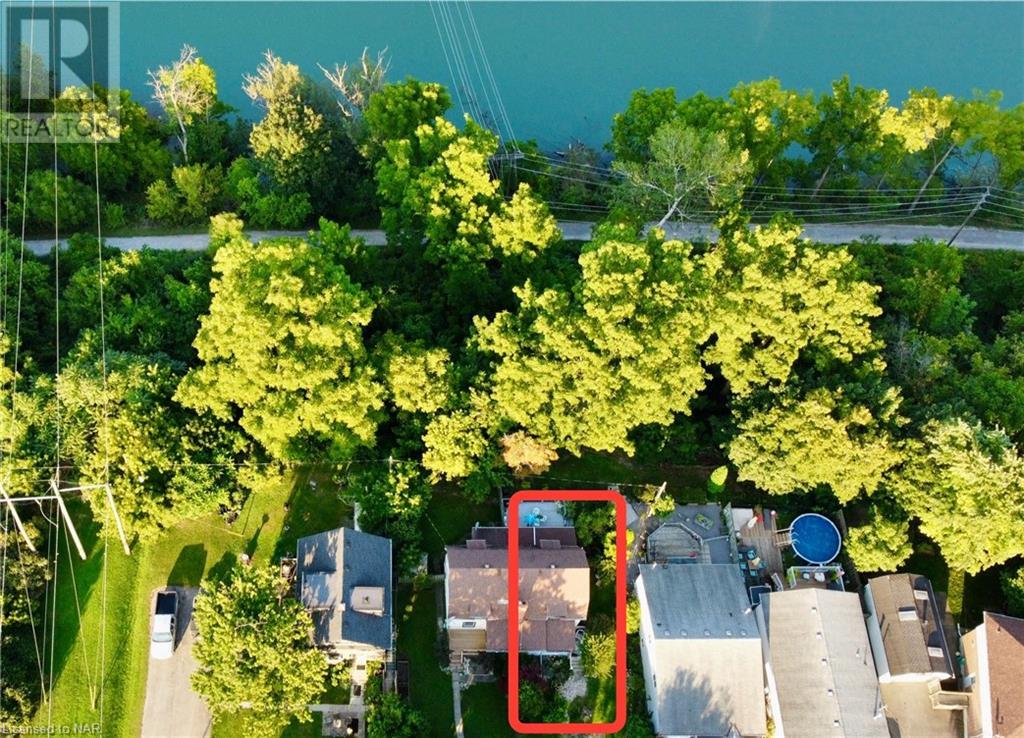 18 Rose Street, St. Catharines, Ontario  L2S 2W7 - Photo 2 - 40633145