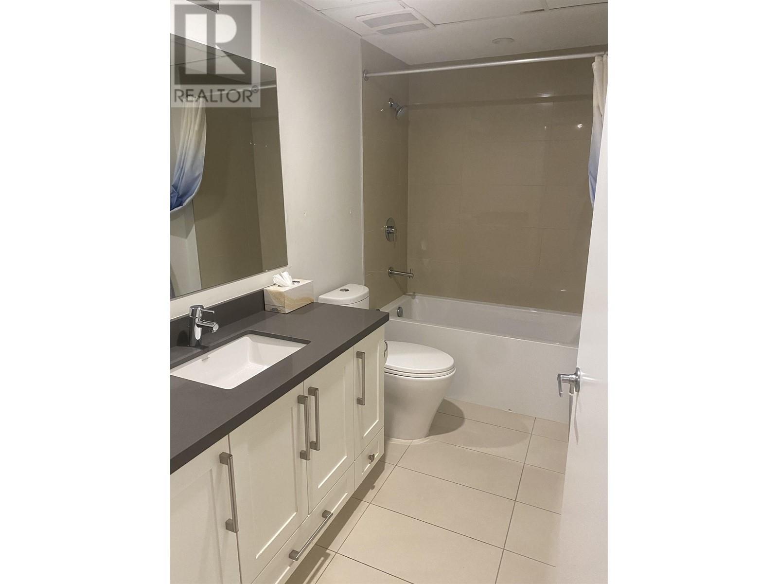 Listing Picture 6 of 15 : 103 10177 RIVER DRIVE, Richmond / 烈治文 - 魯藝地產 Yvonne Lu Group - MLS Medallion Club Member