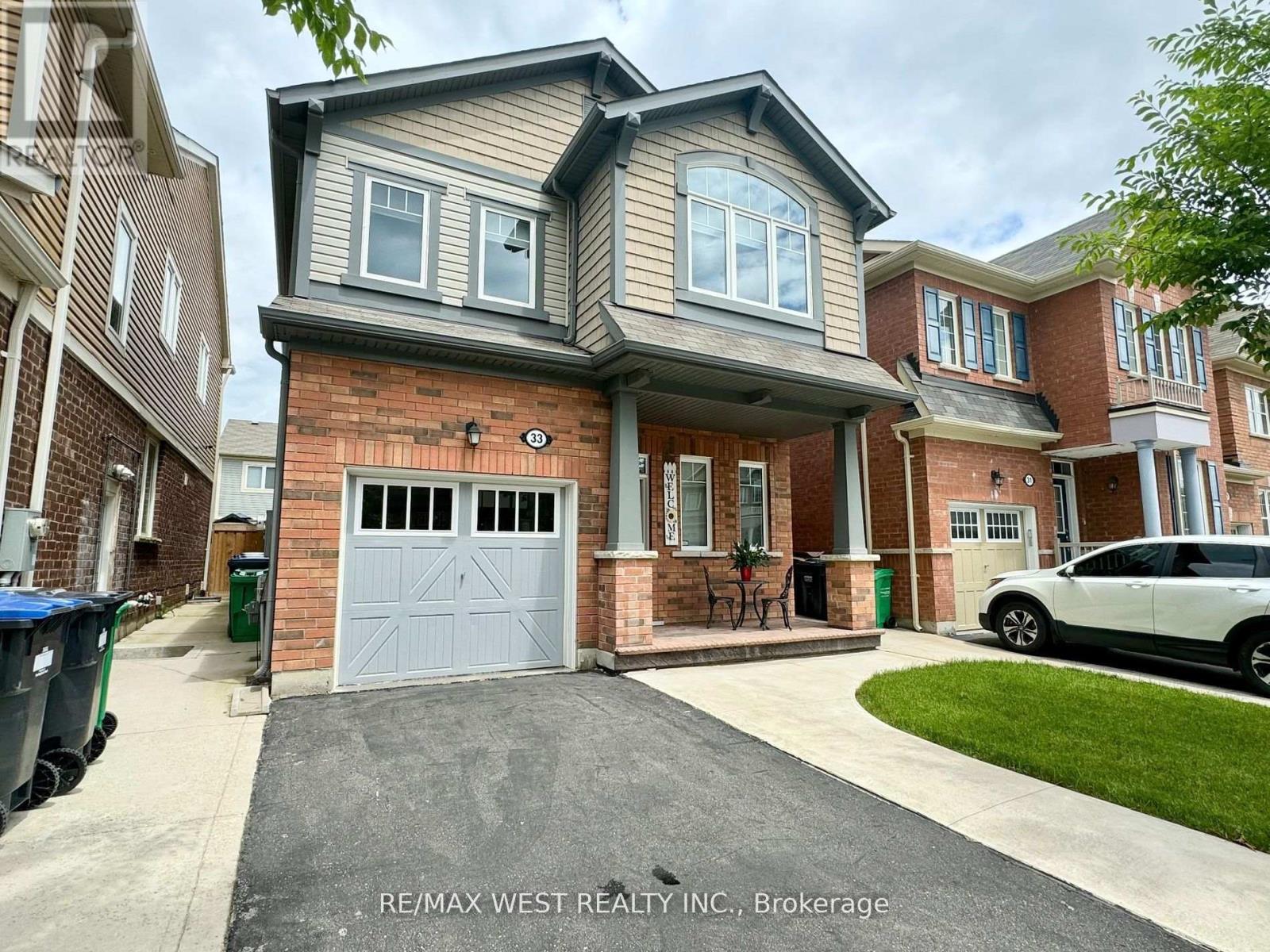 33 Feeder Street, Brampton (Northwest Brampton), Ontario  L7A 4T9 - Photo 2 - W9252809