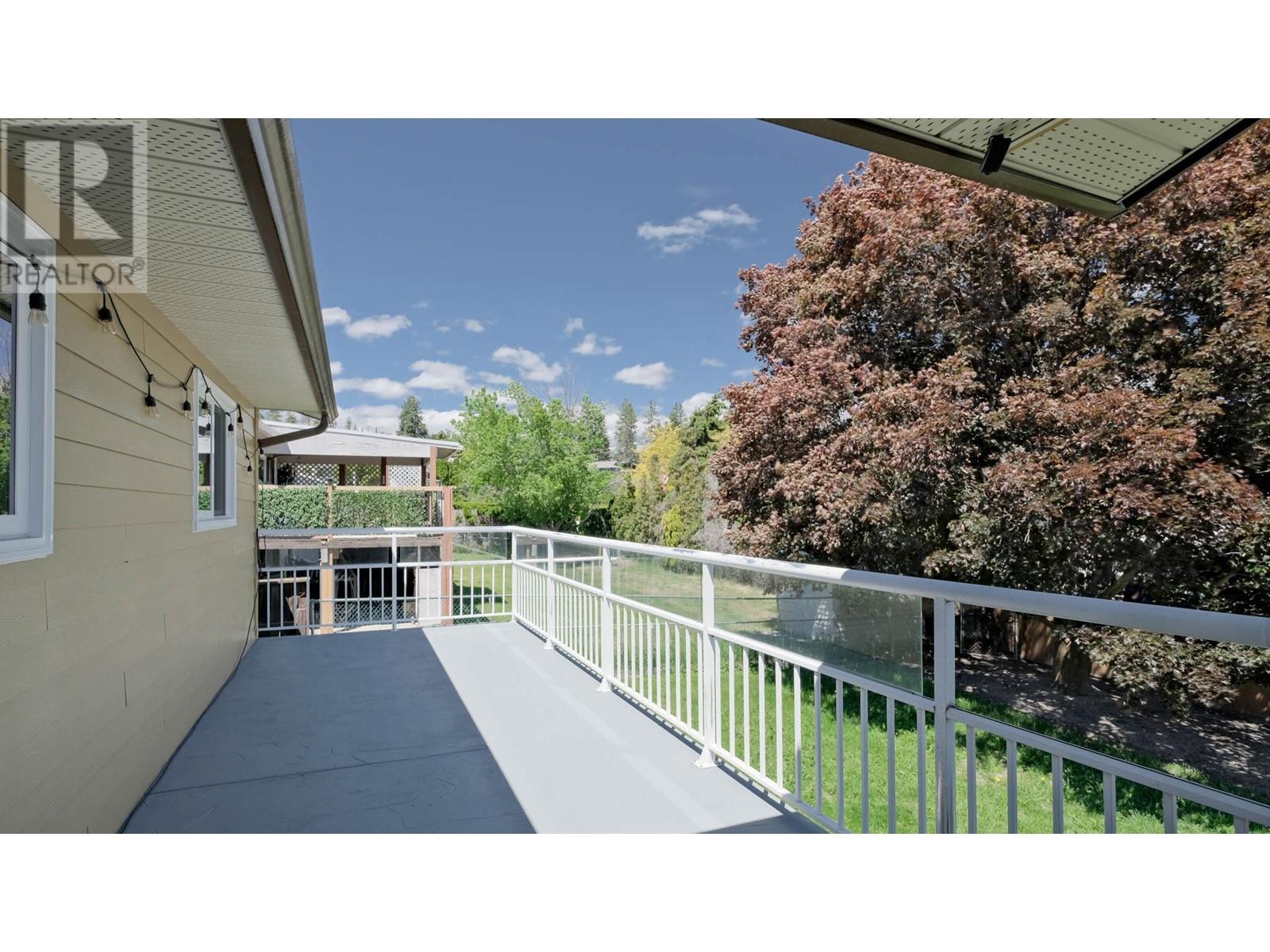 2816 Lower Glenrosa Road West Kelowna