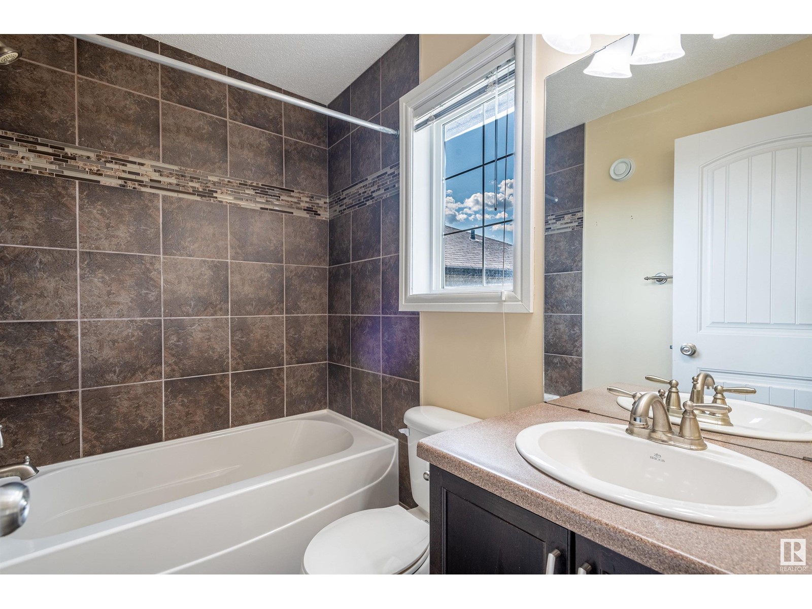 11440 13 Av Sw, Edmonton, Alberta  T6W 0G7 - Photo 24 - E4401860