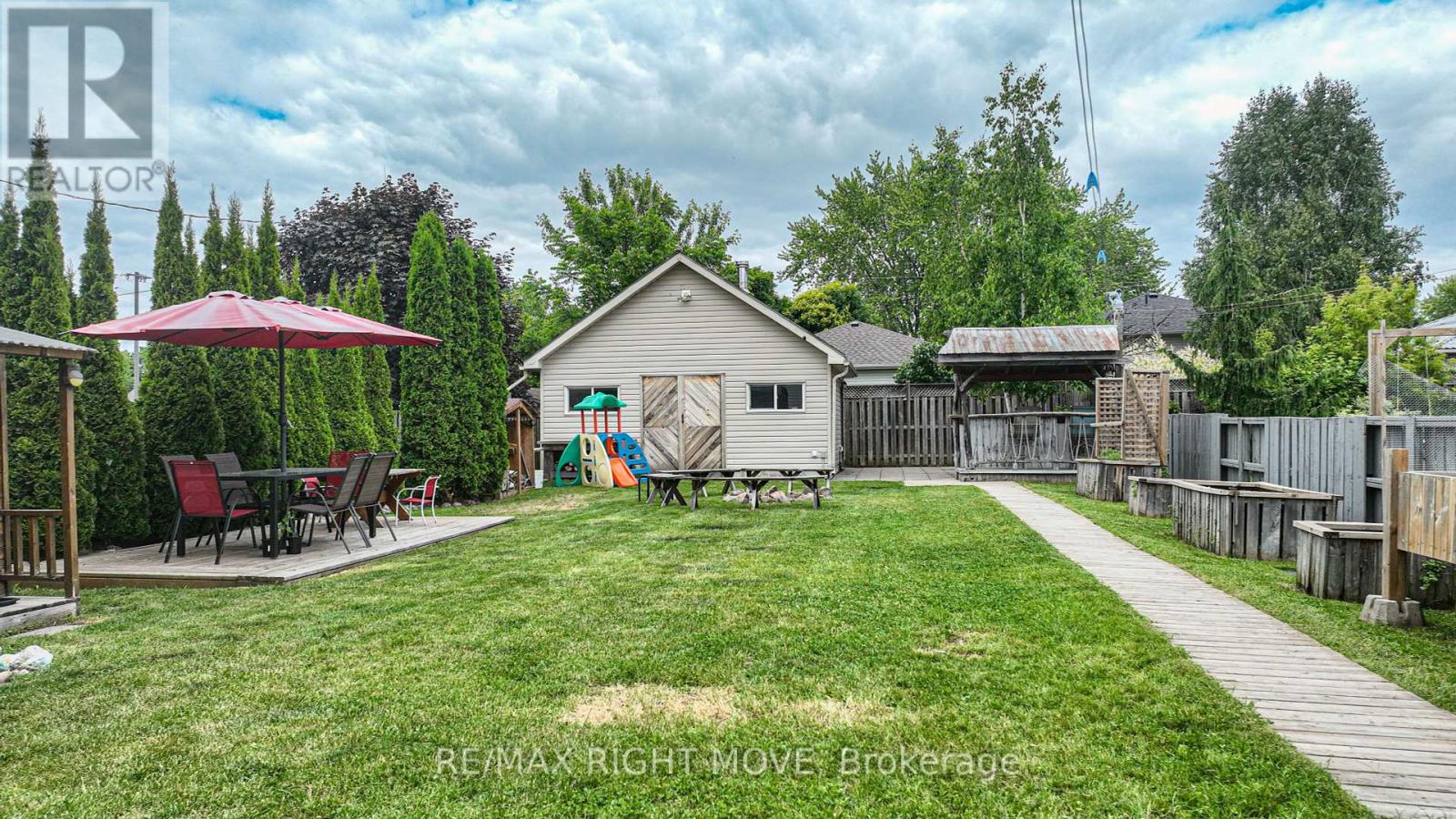 10 Joshua Court, Orillia, Ontario  L3V 8B6 - Photo 4 - S8435720