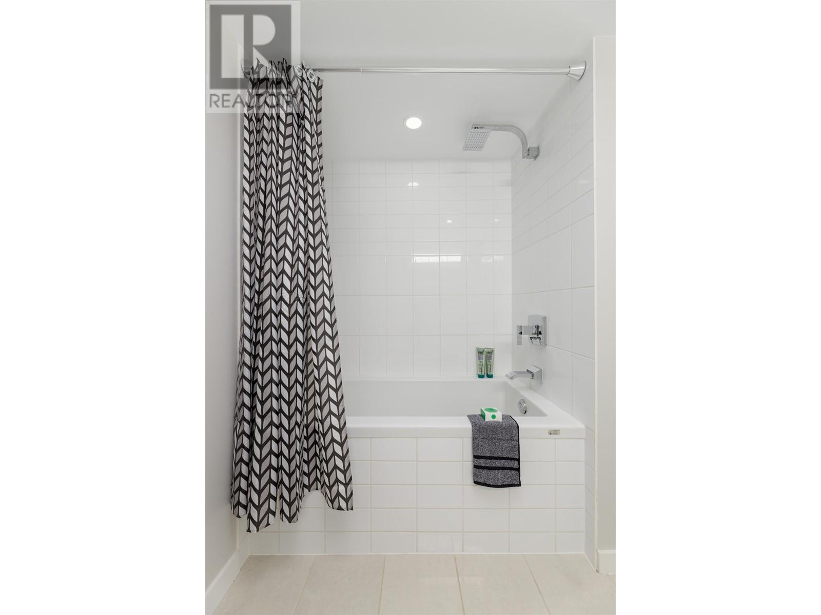 2501 2982 Burlington Drive, Coquitlam, British Columbia V3B 0B3 - Photo 21 - R2913277