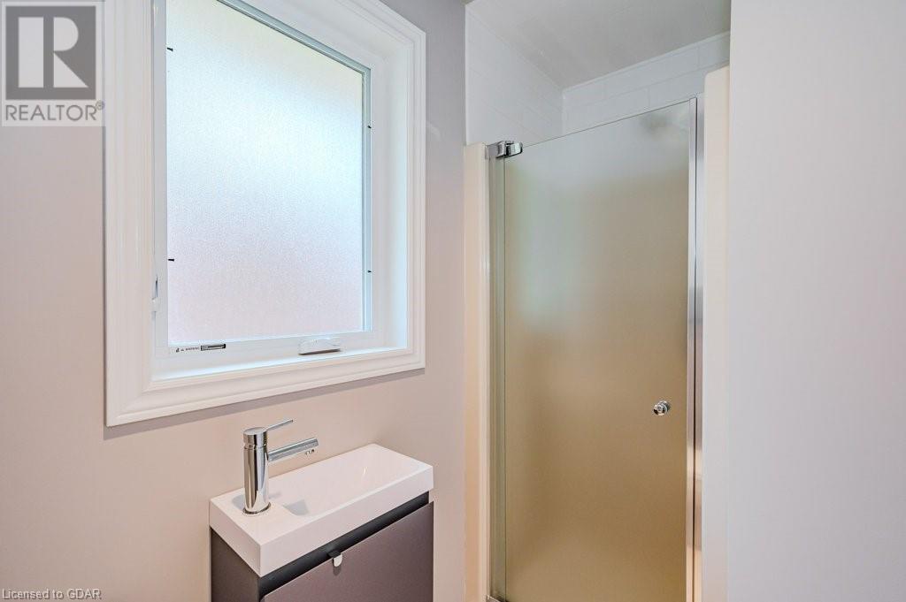 4 Valleyridge Trail, Guelph, Ontario  N1G 4A9 - Photo 18 - 40633345