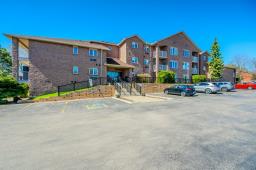 3050 PINEMEADOW Drive|Unit #57, burlington, Ontario