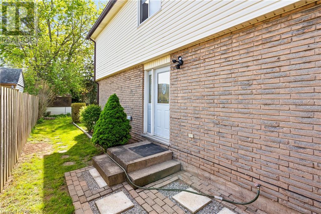 6262 Johnson Drive, Niagara Falls, Ontario  L2J 3J5 - Photo 7 - 40632702