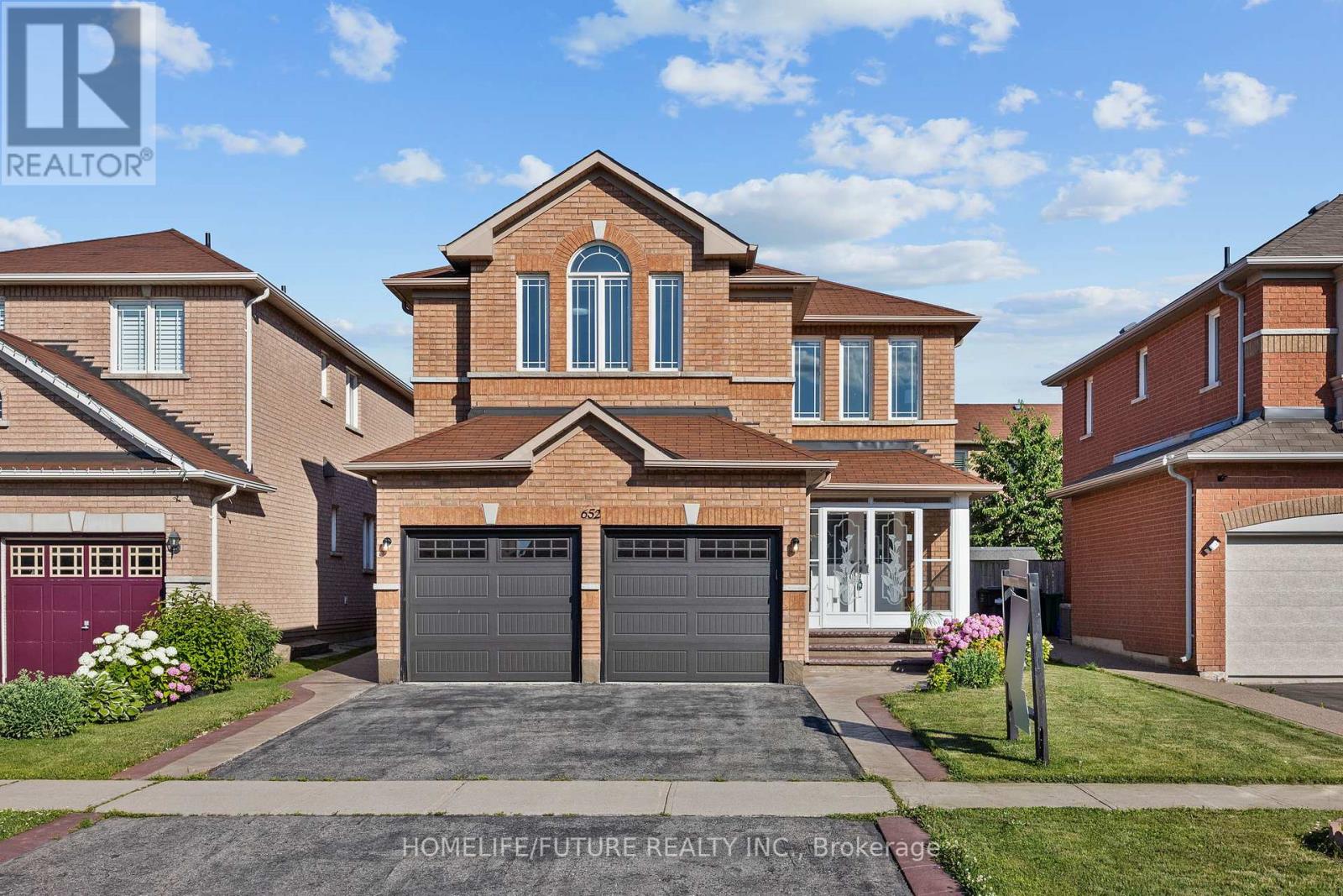 652 TWAIN AVENUE, mississauga (meadowvale village), Ontario