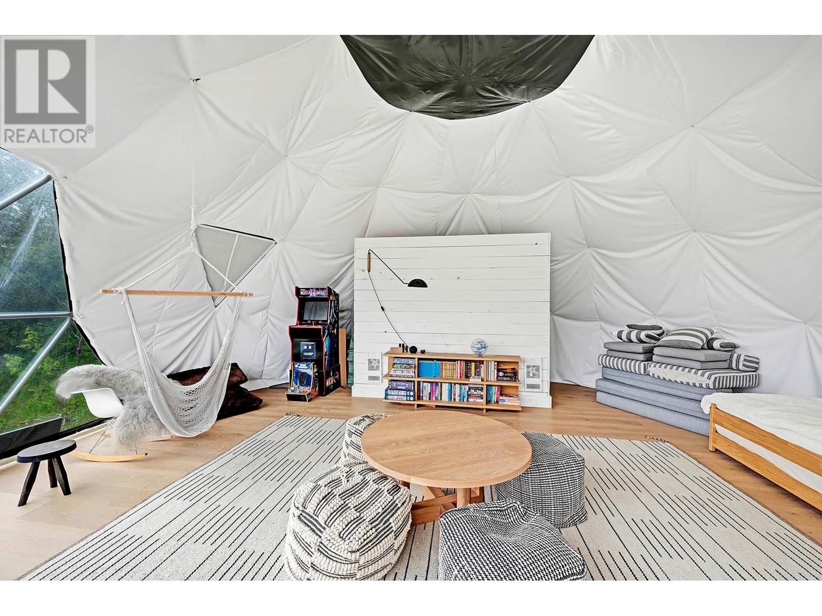 894 Hepburn Rd, Chase, British Columbia  V0E 1M1 - Photo 17 - 180350