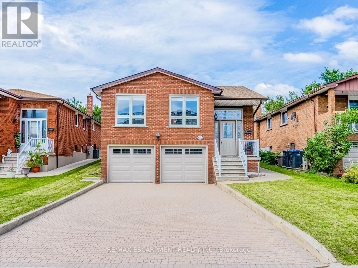 4307 Alta Court, Mississauga (Rathwood), Ontario  L4Z 1N6 - Photo 1 - W9254031