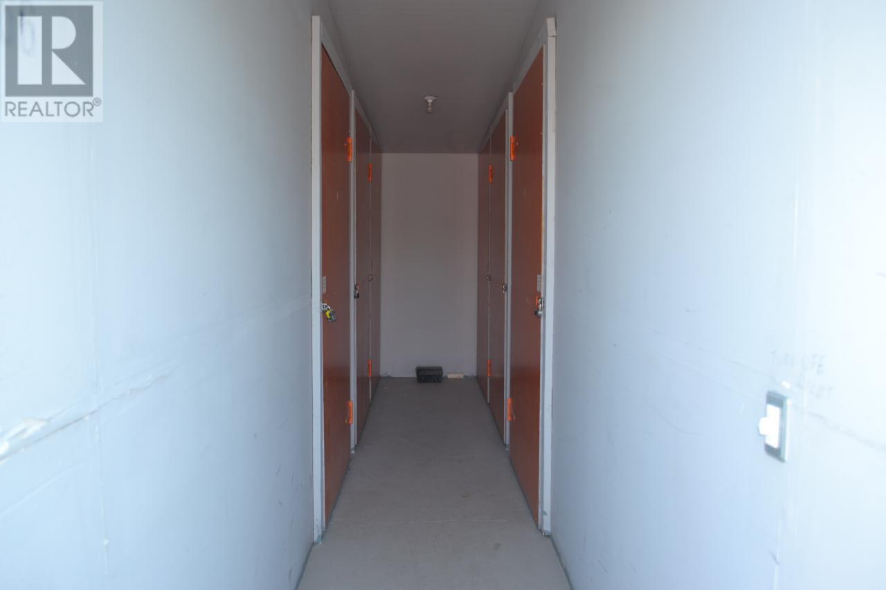 2095 Trans Canada Highway, Kamloops, British Columbia   - Photo 32 - 180039