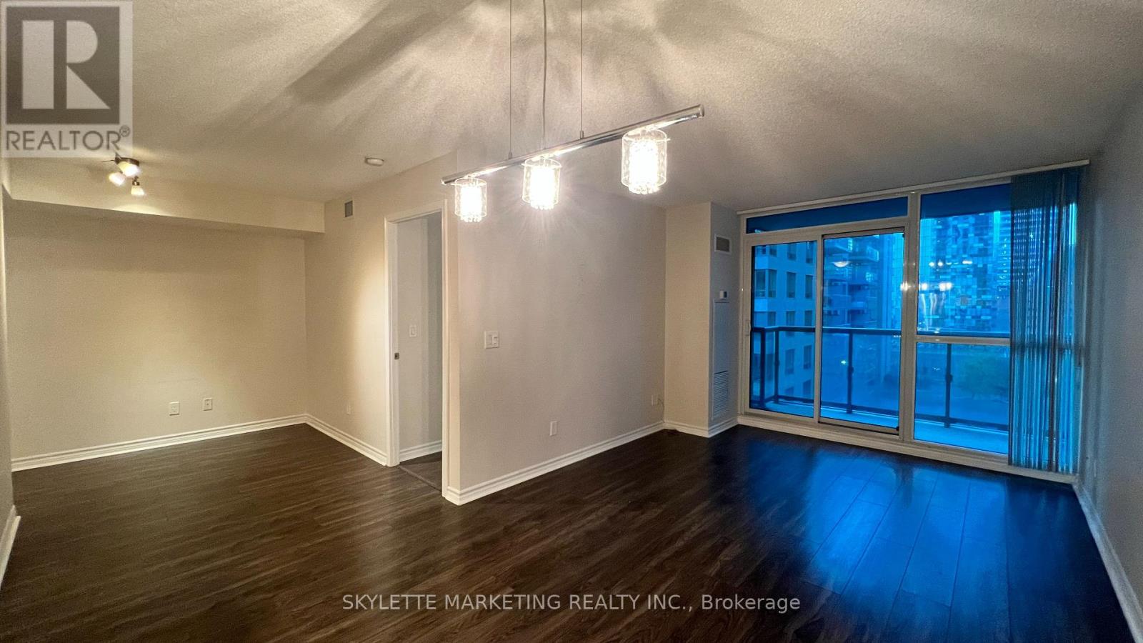 1221 - 25 Lower Simcoe Street, Toronto (Waterfront Communities), Ontario  M5J 3A1 - Photo 11 - C9253821