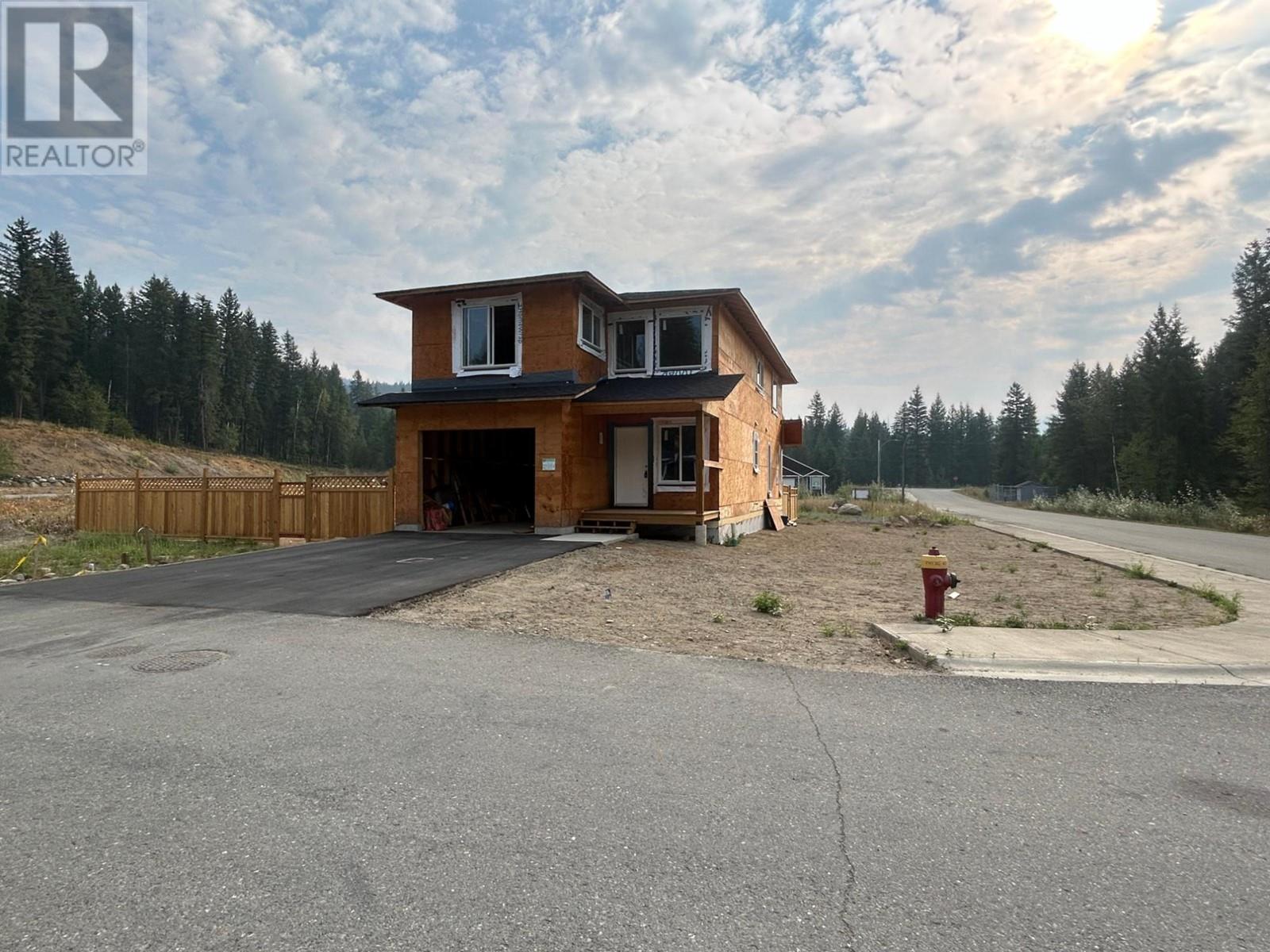 400 LYTTON CRES, clearwater, British Columbia