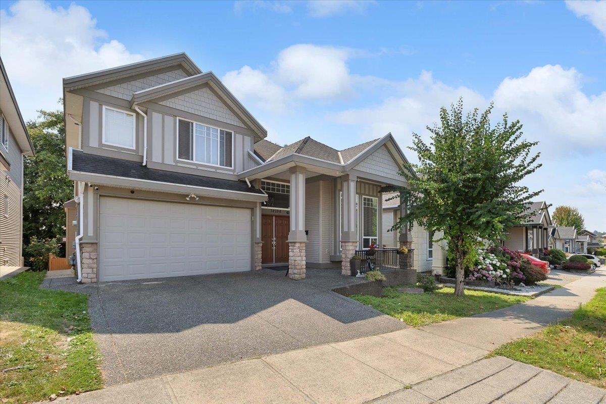 Property at 14784 67A AVENUE image 2