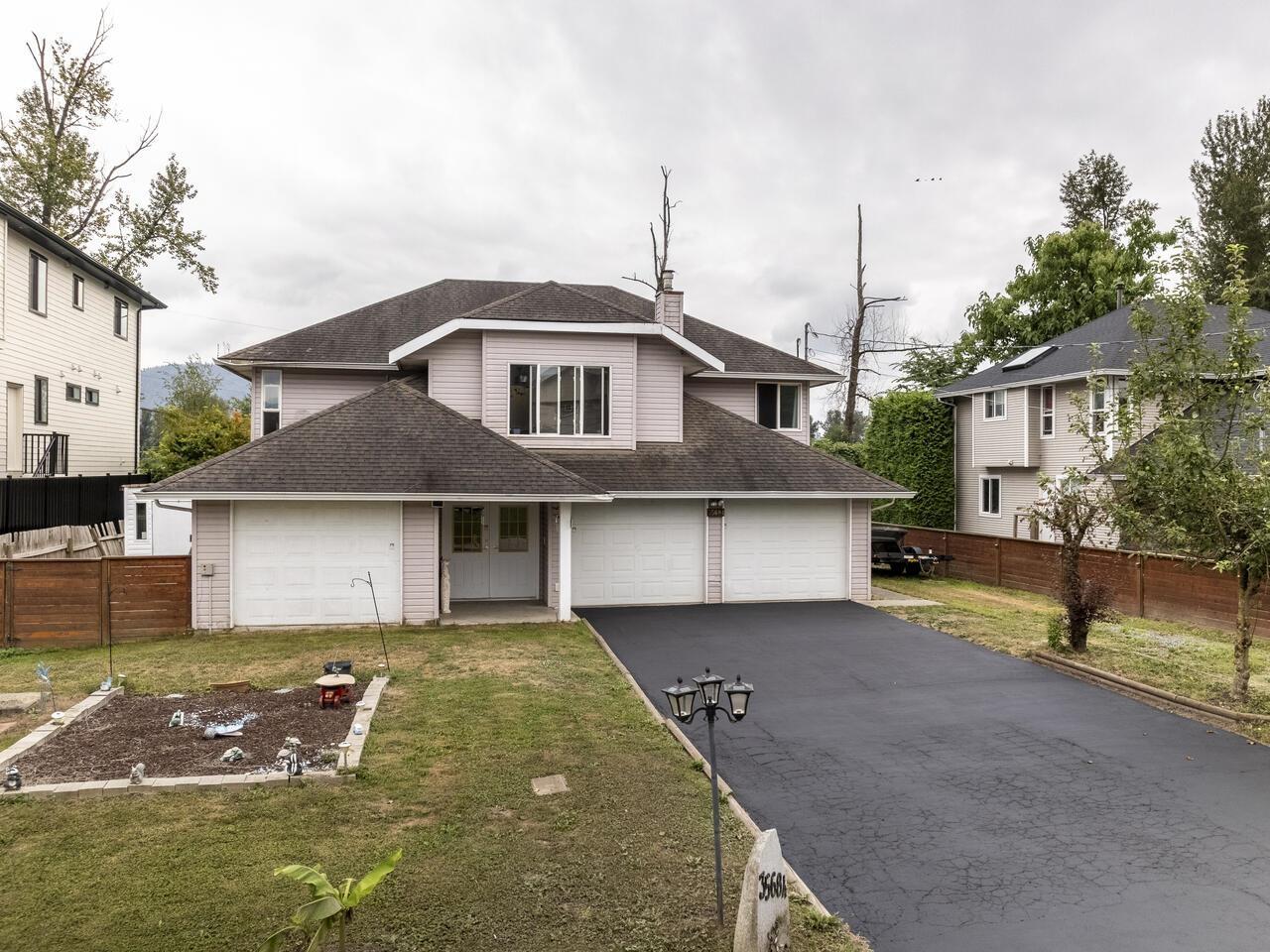 Property at 35684 MOORE AVENUE image 1