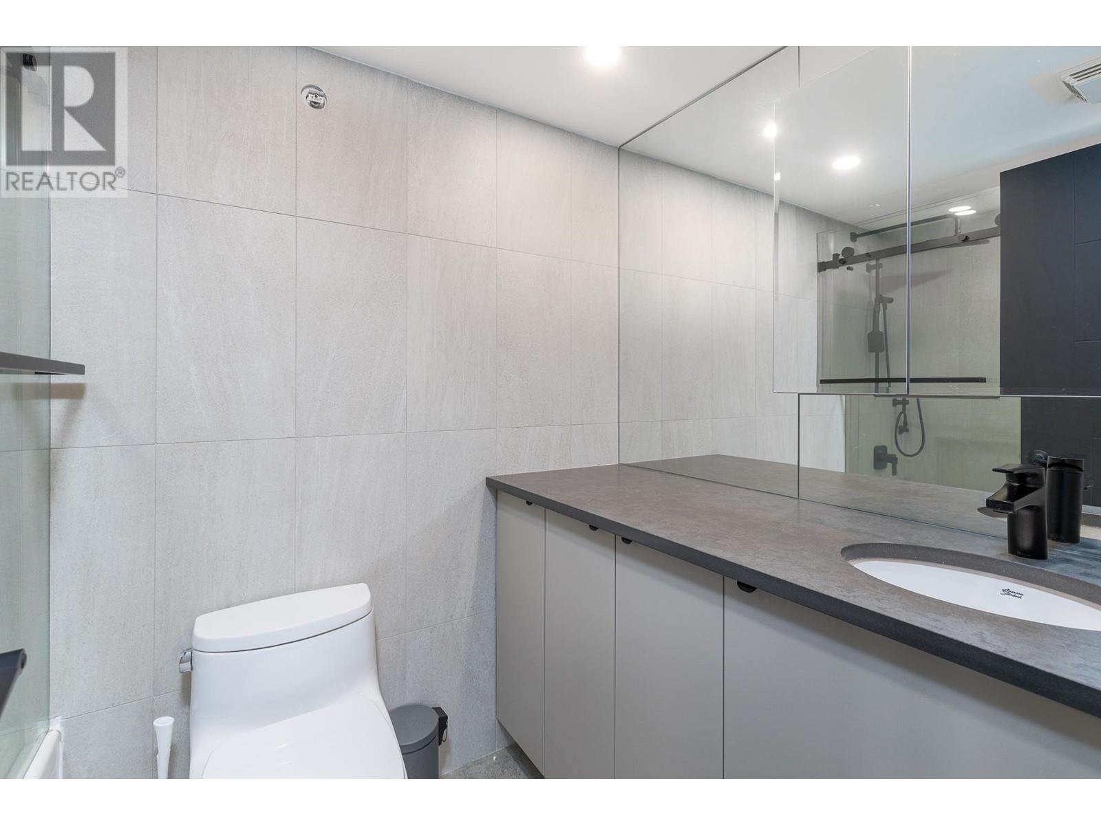 Listing Picture 23 of 31 : 503 1 E CORDOVA STREET, Vancouver / 溫哥華 - 魯藝地產 Yvonne Lu Group - MLS Medallion Club Member