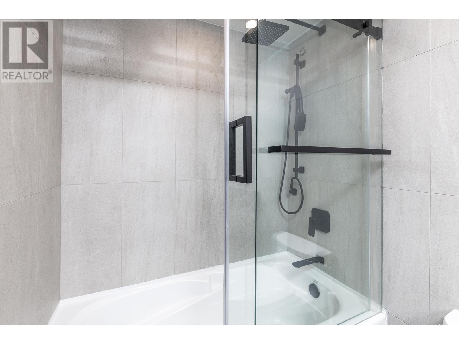 Listing Picture 24 of 31 : 503 1 E CORDOVA STREET, Vancouver / 溫哥華 - 魯藝地產 Yvonne Lu Group - MLS Medallion Club Member