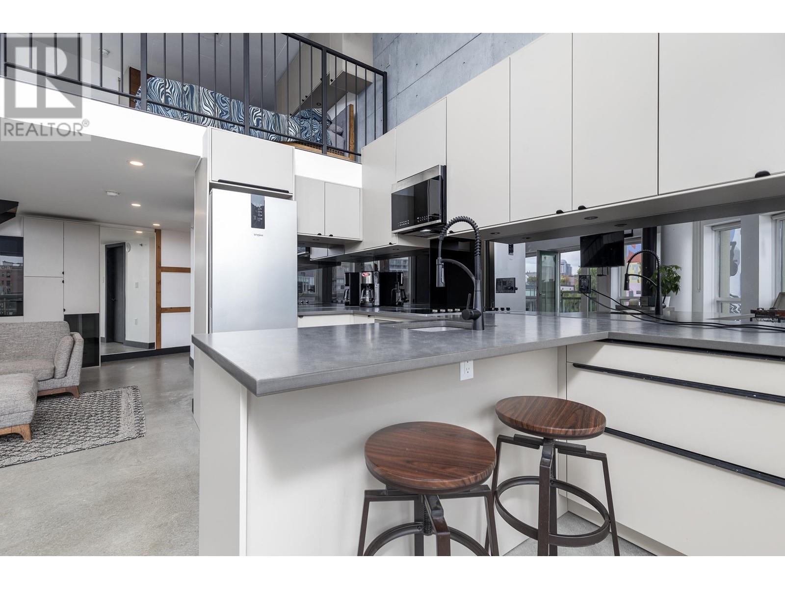 Listing Picture 9 of 31 : 503 1 E CORDOVA STREET, Vancouver / 溫哥華 - 魯藝地產 Yvonne Lu Group - MLS Medallion Club Member