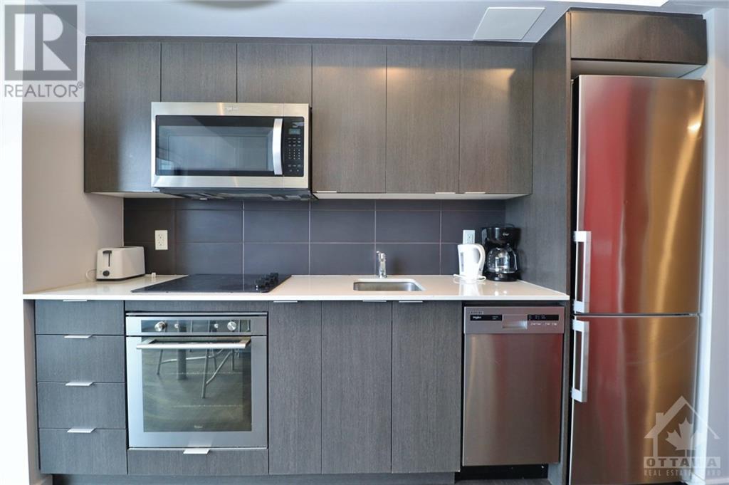 105 CHAMPAGNE AVENUE S UNIT#503 Ottawa