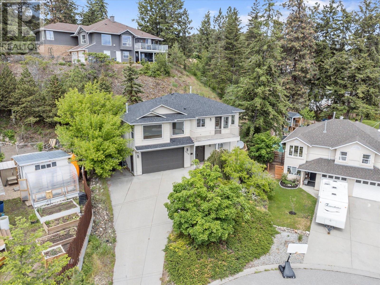 3559 Glen Eagles Court West Kelowna