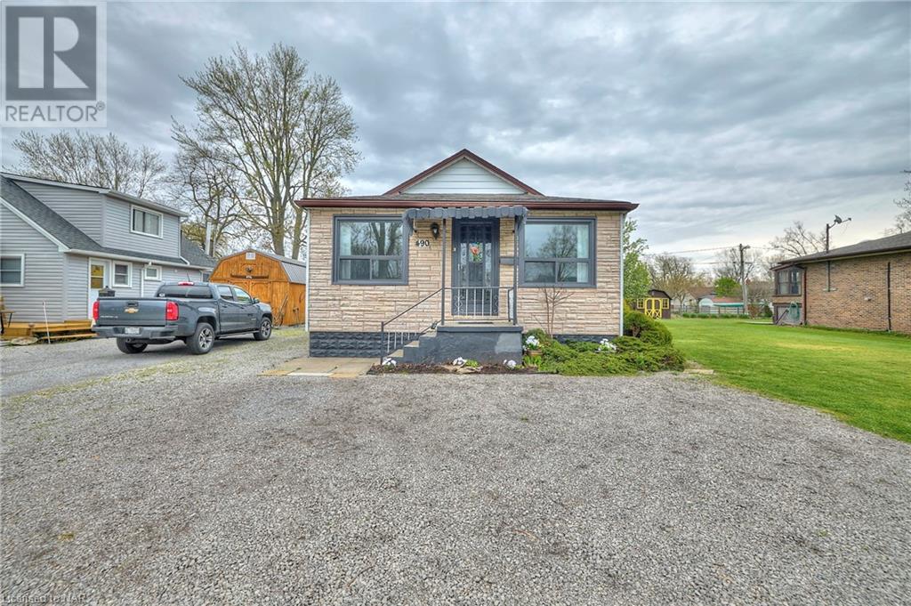 490 Fairview Road, Fort Erie, Ontario  L2A 4S3 - Photo 1 - 40633091