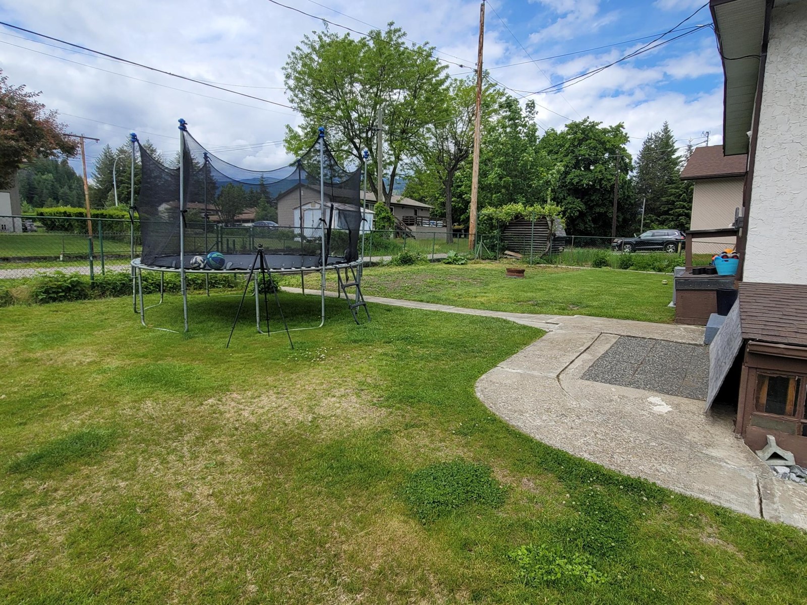 520 10th Avenue, Castlegar, British Columbia  V1N 1K7 - Photo 31 - 2478360