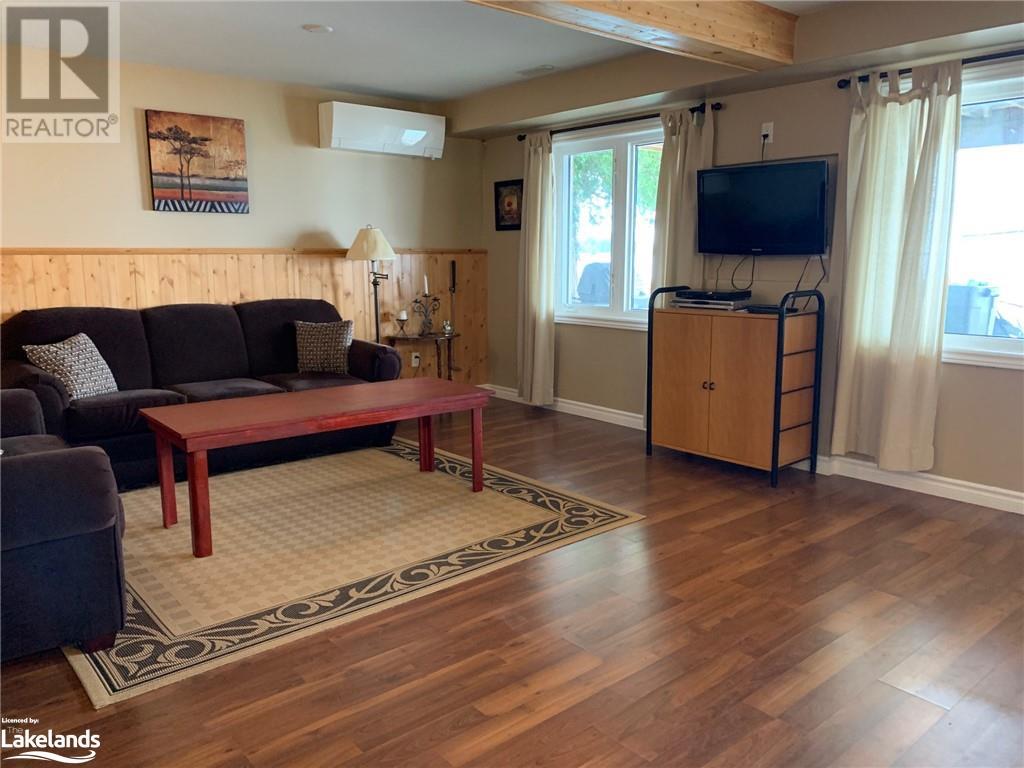 163 Lake Drive, The Blue Mountains, Ontario N0H 2P0 - Photo 1 - 40624812