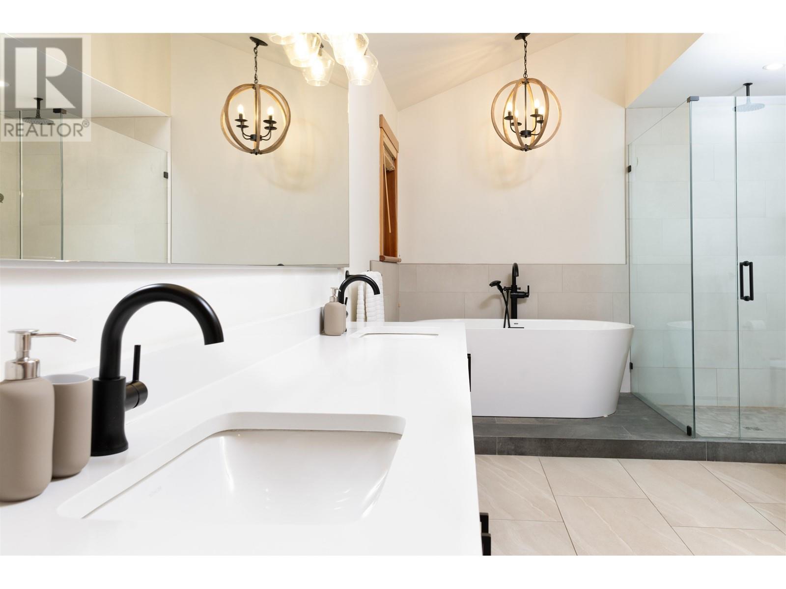 6 2240 Nordic Drive, Whistler, British Columbia  V8E 0P3 - Photo 13 - R2914114