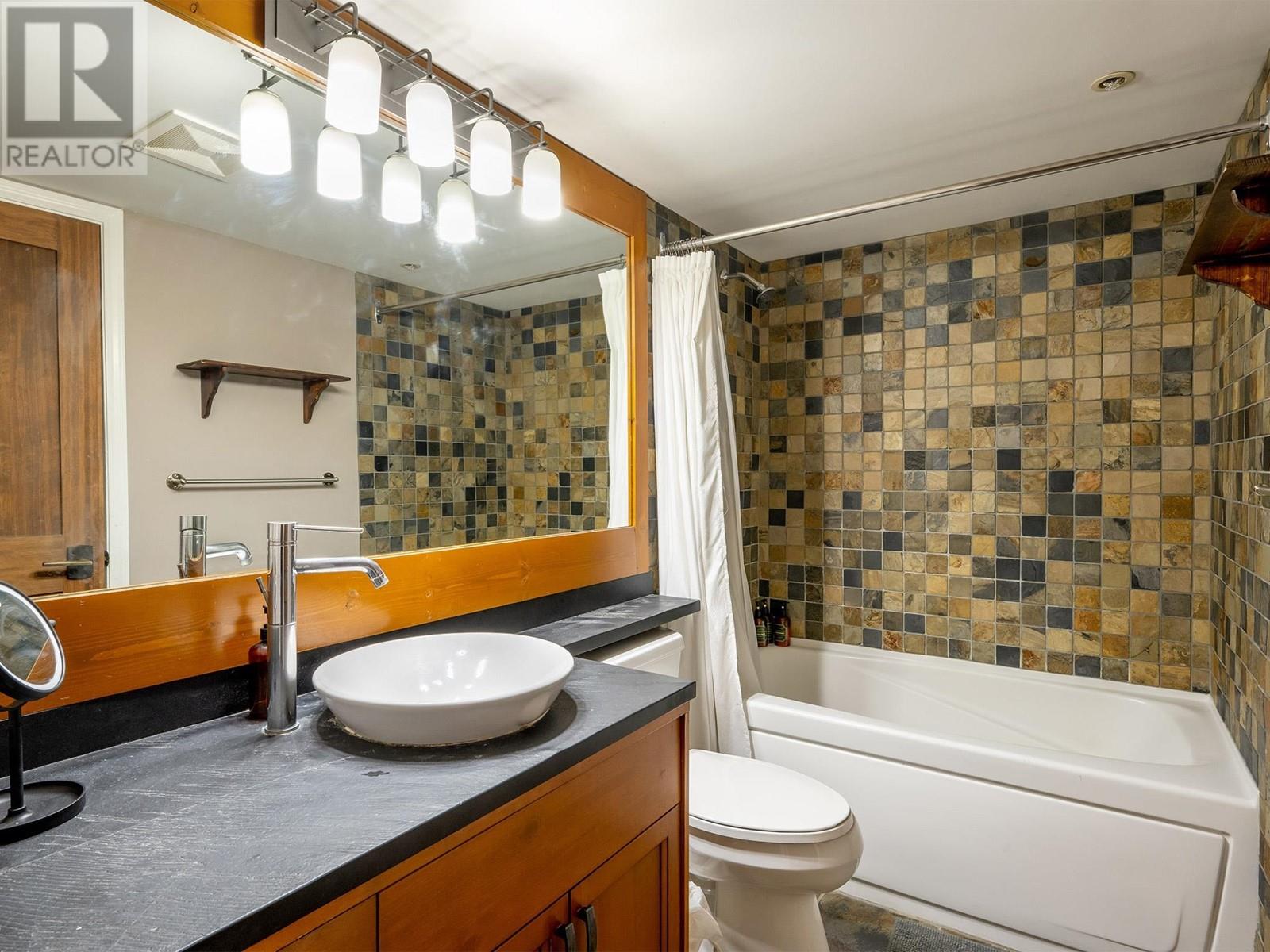 253 4573 Chateau Boulevard, Whistler, British Columbia  V0N 1B4 - Photo 13 - R2915266