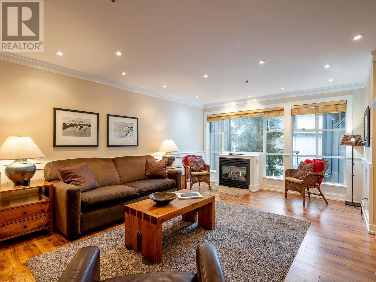 253 4573 Chateau Boulevard, Whistler, British Columbia  V0N 1B4 - Photo 3 - R2915266