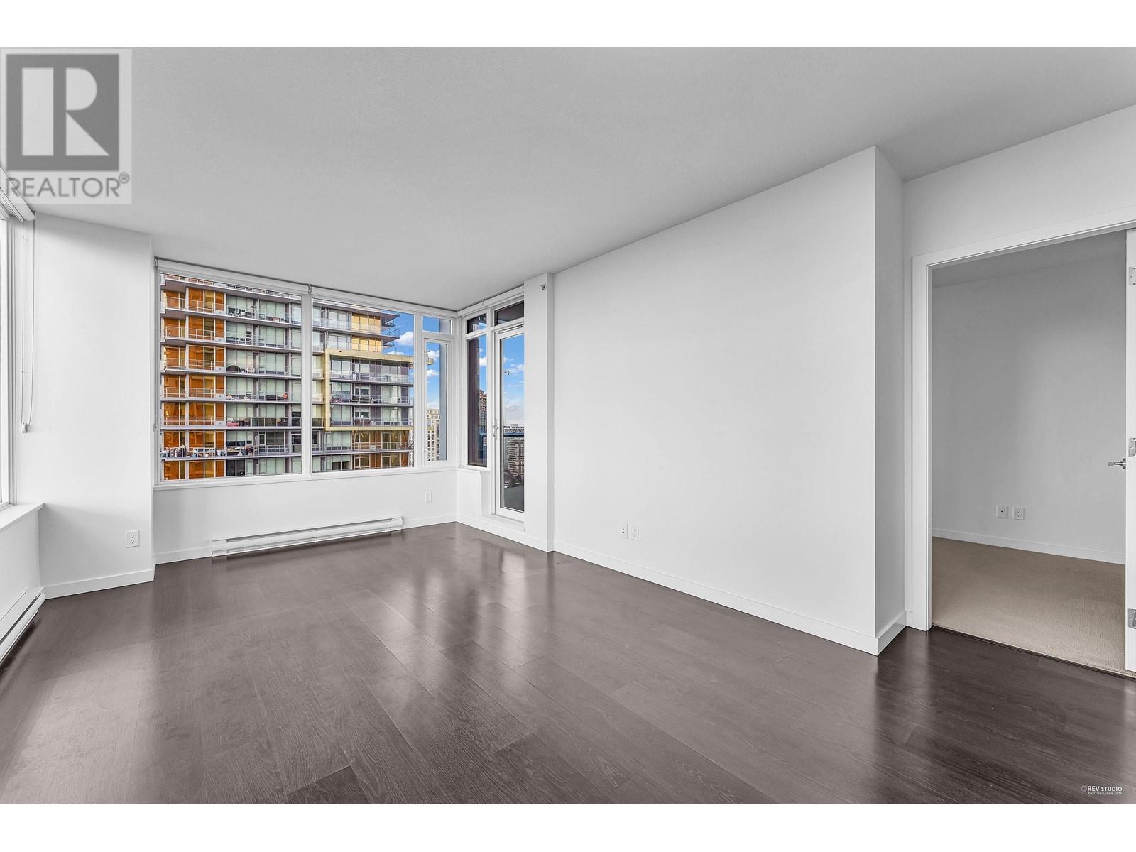 Listing Picture 11 of 26 : 2807 6333 SILVER AVENUE, Burnaby / 本拿比 - 魯藝地產 Yvonne Lu Group - MLS Medallion Club Member