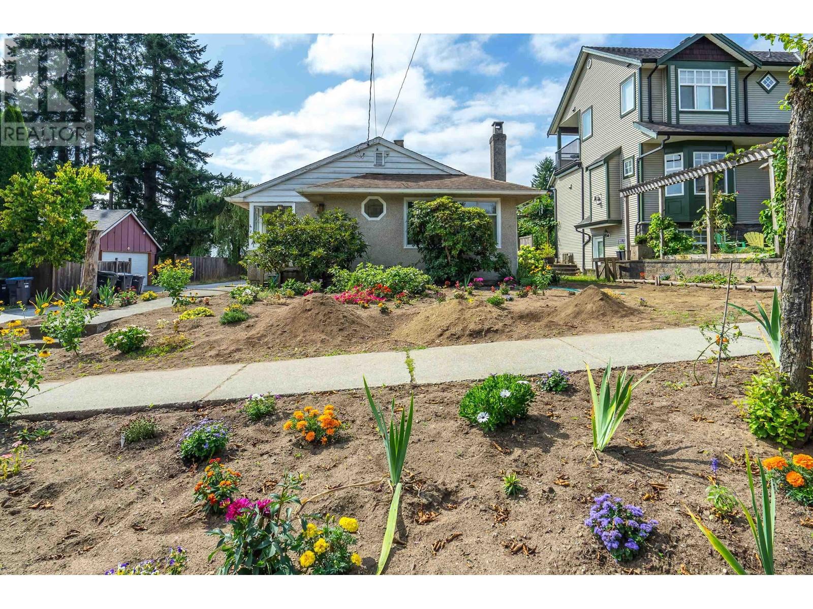412 Alberta Street, New Westminster, British Columbia  V3L 3J7 - Photo 2 - R2915286