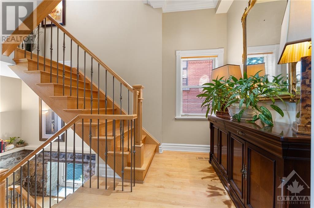 421 Laurier Avenue E, Ottawa, Ontario  K1N 6R4 - Photo 14 - 1406359